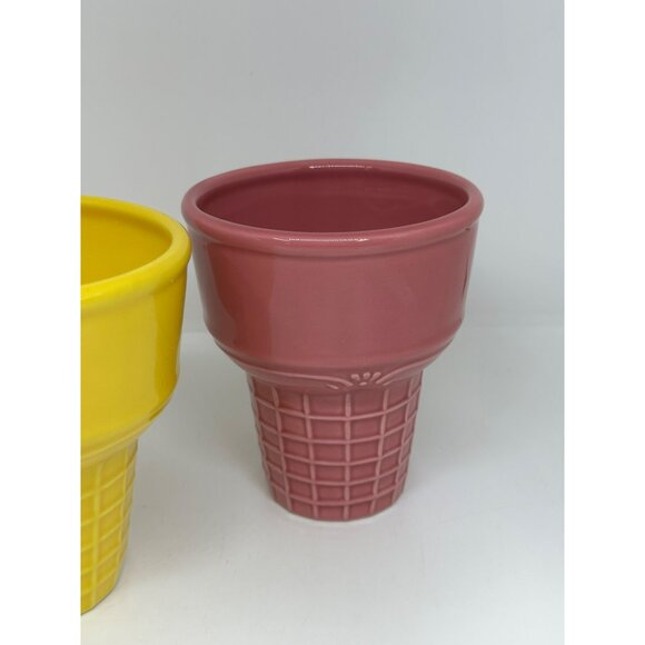 VTG Pfaltzgraff Ceramic Ice Cream Cone Cups Set 2 Yellow & Pink Planters 4"x4.5" - Picture 4 of 9